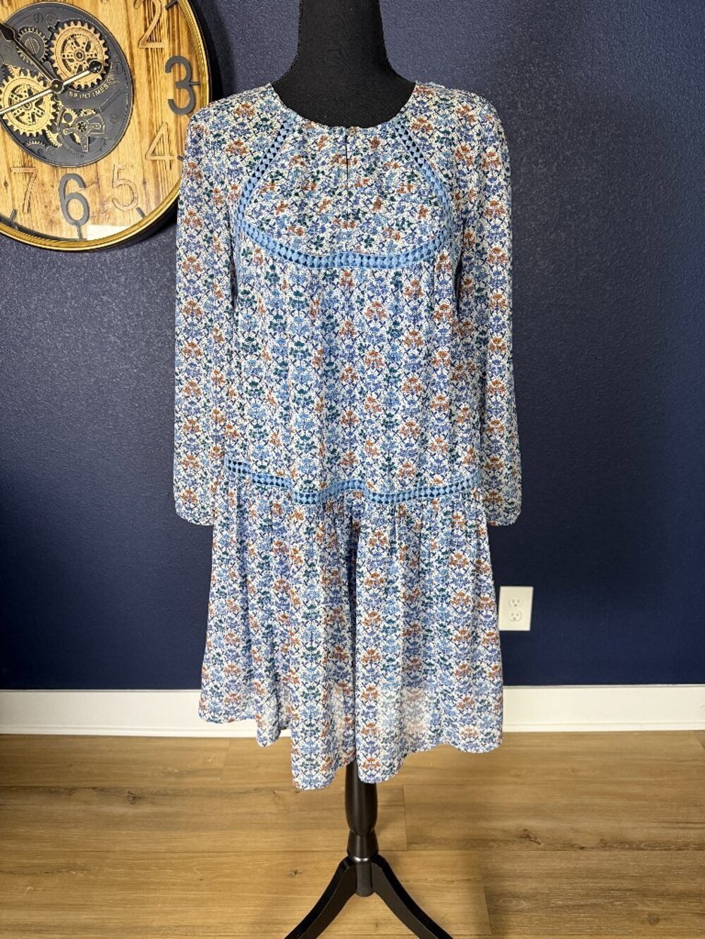 Holding Horses Anthropologie Blue Floral Crochet Trim Long Sleeve Dress | 8